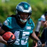 Pevný hráč Philadelphia Eagles Dae'Quan Wright v akcii počas minicampu nováčikov NFL v tímovom tréningovom zariadení vo Philadelphii, piatok 1. mája 2026