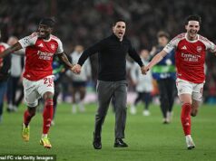 Wayne Rooney obviňuje Arsenal z prílišných osláv po tom, čo sa kanonieri dostali do finále Ligy majstrov – ako Ian Wright hovorí jagavým fanúšikom: ‚Nenechajte sa prezývať oslavnou políciou!‘ Wayne Rooney tvrdil, že oslavy Arsenalu po dosiahnutí finále Ligy majstrov boli „trochu priveľa“