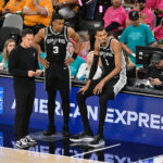 Victor Wembanyama San Antonio Spurs verzus OKC Thunder play-off NBA západný zápas 3