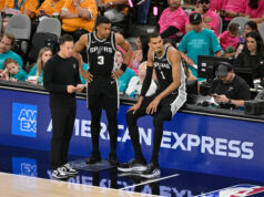 Wembanyama hovorí, že hra 4 ukazuje, z čoho sú Spurs vyrobené Victor Wembanyama San Antonio Spurs verzus OKC Thunder play-off NBA západný zápas 3