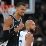 Wembanyama sa vracia, Spurs porazili Wolves v sérii play off NBA 3:2 | Basketbal