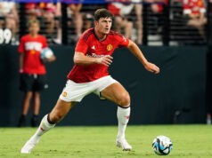 West Ham United oficiálne dokončil trvalý podpis bývalého kapitána Manchestru United West Ham United oficiálne dokončil trvalý podpis bývalého kapitána Manchestru United