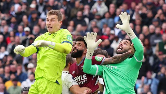 West Hamu bol odmietnutý neskorý vyrovnávajúci gól proti Arsenalu