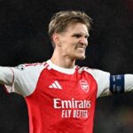Skupinová fotografia tímu Arsenal počas semifinálového zápasu druhej ligy UEFA Ligy majstrov 2025/26 medzi Arsenal FC a Atletico de Madrid na štadióne Arsenal 5. mája 2026 v Londýne v Anglicku.