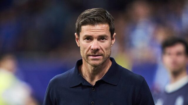 Xabi Alonso sa pozerá