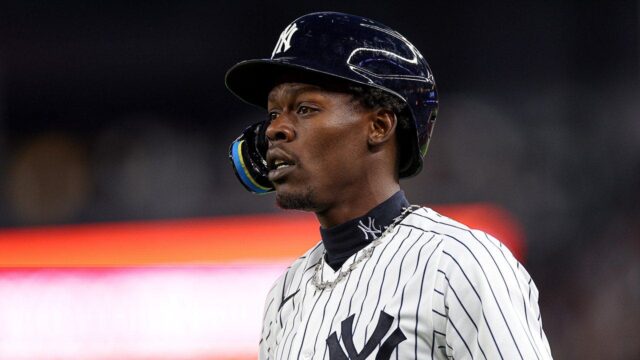 Yankees Jazz Chisholm Jr hovorí, že predmet v jeho uchu bola bavlna, nie AirPod
