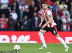 Zať Roya Keana, hviezda Southamptonu Taylor Harwood-Bellis, je nútený ospravedlniť sa za svoj „špionážny“ výsmech oponentov po trápnom obrate v bohatstve. Taylor Harwood-Bellis sa ospravedlnil za to, že zosmiešnil Middlesbrough na oslave špionáže