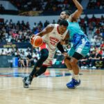 Justin Brownlee z Barangay Ginebra Gin Kings počas zápasu s Phoenix Fuel Masters vo štvrťfinále PBA Commissioner's Cup 2026.