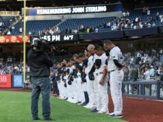 Zhrnutie MLB: Yankees, smútia nad smrťou Johna Sterlinga, zničia Orioles MLB: Baltimore Orioles v New York Yankees