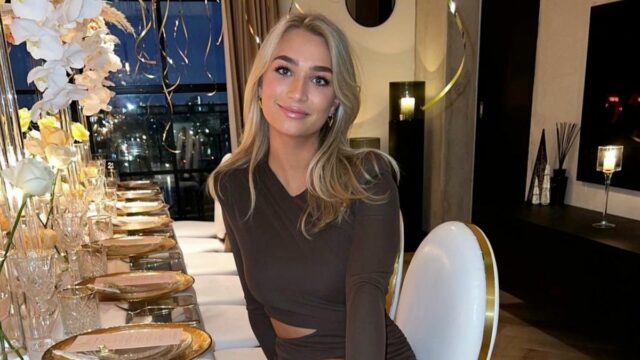 Liverpoolske eso Cody Gakpo a jeho priateľka Noa van der Bij