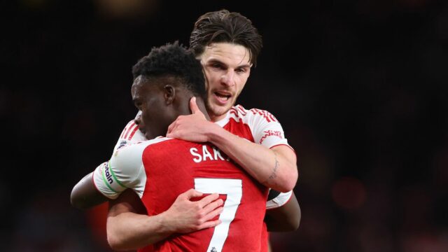 Declan Rice a Bukayo Saka z Arsenalu