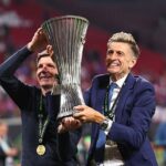Predseda Crystal Palace Steve Parish (vpravo) zamieril na Nottingham Forest po tom, čo jeho tím vyhral Conference League