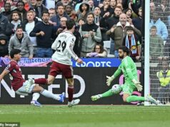 „Magická“ hviezda Arsenalu, ktorá vedie Gunners k titulu: David Raya je záchranným lanom Mikela Artetu, najlepší brankár na svete – a zaslúži si toľko uznania ako Declan Rice, píše ISAAN KHAN Skvelý zákrok Davida Raya, ktorý uprel Mateusa Fernandesa, bude kľúčovým momentom, ak Gunners získajú titul