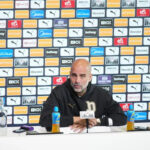 „Možno si nejaké pozriem“ – Pep Guardiola posiela Fulham správu Mikelovi Artetovi a Arsenalu