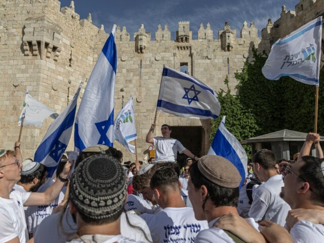 „Nech vaša dedina horí“: Pochod izraelskej vlajky sa vracia do východného Jeruzalema | Správy o konflikte medzi Izraelom a Palestínou
