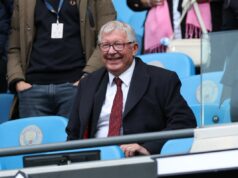 „Nudný tím, ktorý nerobil nič iné, len bránil“ – Sir Alex Ferguson sa dostal do Arsenalu v blahoželaní prezidentovi PSG Nasserovi Al-Khelaïfimu „Nudný tím, ktorý nerobil nič iné, len bránil“ – Sir Alex Ferguson sa dostal do Arsenalu v blahoželaní prezidentovi PSG Nasserovi Al-Khelaïfimu