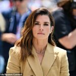 Danica Patrick sa pripojila k rastúcemu zoznamu ľudí, ktorí vzdávajú emocionálne pocty Kyleovi Buschovi