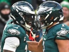 AJ Brown o Jalen Hurts: „Nie tak blízko, ako sme boli kedysi“ 26. januára 2025; Philadelphia, PA, USA; Široký prijímač Philadelphia Eagles AJ Brown (11) a quarterback Jalen Hurts (1) oslavujú touchdown proti Washington Commanders v zápase NFC Championship na Lincoln Financial Field. Povinný kredit: Eric Hartline-Imagn Images