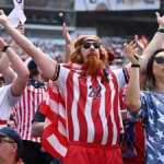 Fanúšikovia Spojených štátov povzbudzujú pred medzinárodným priateľským zápasom na Soldier Field v Chicagu