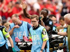 Aktualizácia zranenia Ismaela Konea po šokovej zlomenine nohy, keď boli traja špičkoví chirurgovia draftovaní v | Futbal | Šport Aktualizácia zranenia Ismaela Konea po šokovej zlomenine nohy, keď boli traja špičkoví chirurgovia draftovaní v | Futbal | Šport