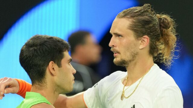 Alexander Zverev varuje Carlosa Alcaraza a Jannika Sinnera v pretekoch Alexander Zverev varuje Carlosa Alcaraza a Jannika Sinnera v pretekoch číslo 1