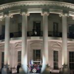 14. júna 2026; Washington, DC, SPOJENÉ ŠTÁTY; Alex Pereira odchádza pred zápasom proti Ciryl Gane (nie je na obrázku) počas UFC Freedom 250 na White House South Lawn. Povinný kredit: Amber Searls-Imagn Images