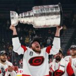 Andrei Svechnikov reflektuje roky srdcovej srdcovej činnosti v play-off pred ziskom Stanleyho pohára