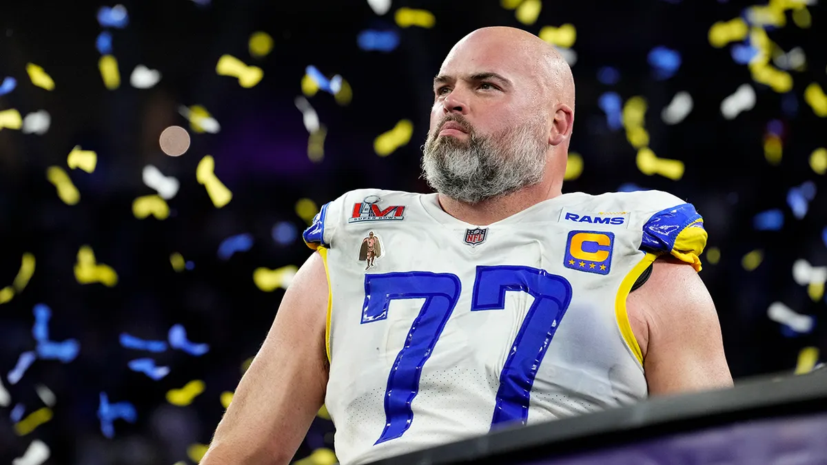 Andrew Whitworth v Super Bowl LVI