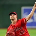 16. júna 2026; Phoenix, Arizona, USA; Nadhadzovač Los Angeles Angels Reid Detmers (48) hádže v prvej smene proti Arizona Diamondbacks na Chase Field. Povinný kredit: Matt Kartozian-Imagn Images