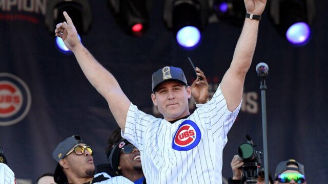 Anthony Rizzo hovorí, že Chicago popiera, že sa Bears presťahovali Anthony Rizzo hovorí, že Chicago popiera, že sa Bears presťahovali do Indiany