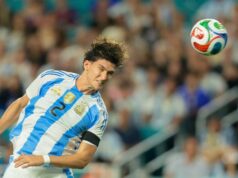 Argentína brániaca Leonarda Balerdiho (teľa) z majstrovstiev sveta Argentína brániaca Leonarda Balerdiho (teľa) z majstrovstiev sveta