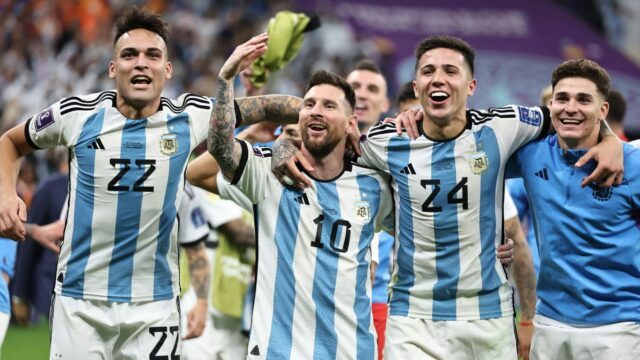 Argentínsky šéf Scaloni naznačuje návrat Messiho; Pochettino je „šťastný“ so stratou USMNT v Nemecku
