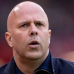 Arne Slot posiela odkaz Andonimu Iraolovi v emotívnom liste fanúšikom Liverpoolu | Futbal | Šport