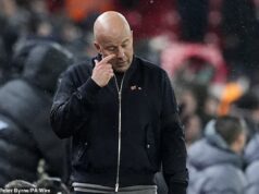 Arne Slot prelomil svoje mlčanie o prepustení Liverpoolu v noblesnom otvorenom liste fanúšikom a priznáva: „Vedel som, čo tento klub požaduje“ Arne Slot napísal otvorený list fanúšikom Liverpoolu po tom, čo bol cez víkend prepustený