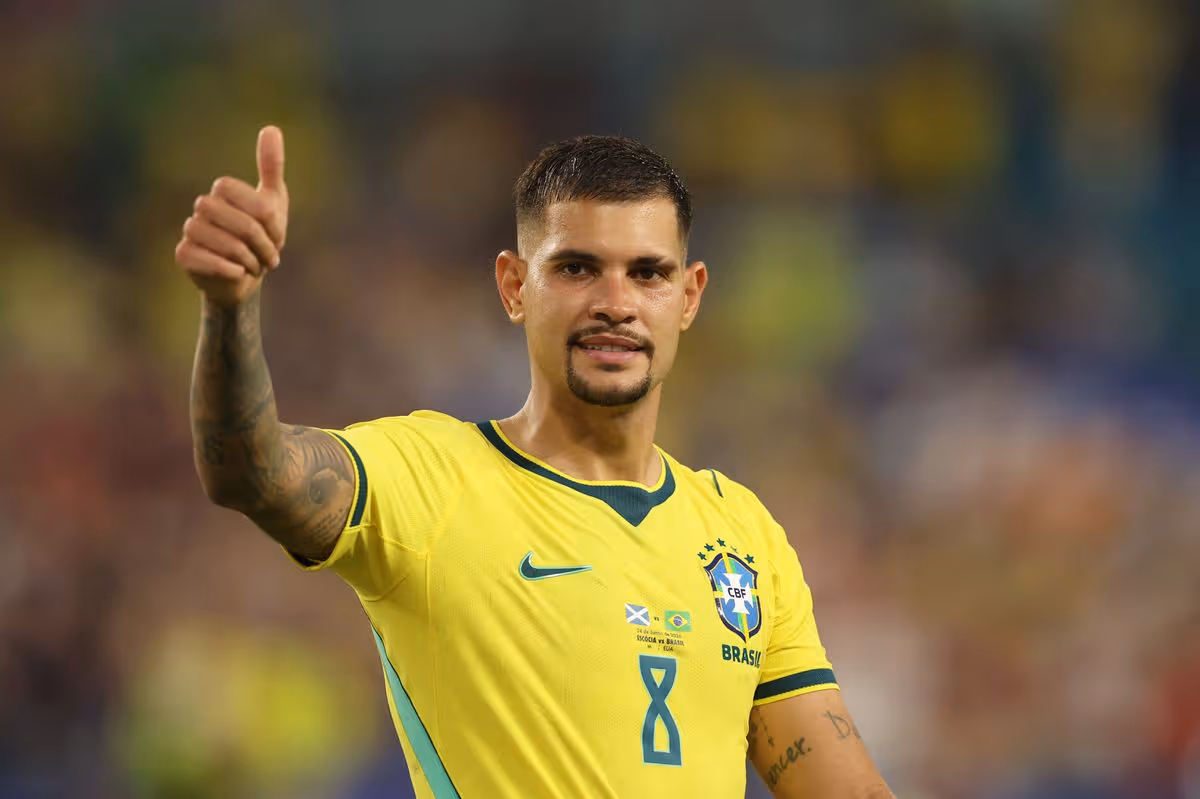 Bruno Guimaraes z Brazílie po zápase C-skupiny Majstrovstiev sveta vo futbale 2026 medzi Škótskom a Brazíliou na štadióne Miami 24. júna 2026 v Miami v Spojených štátoch
