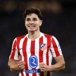Arsenal sa údajne toto leto snaží získať Juliana Alvareza, ale bude čeliť konkurencii Barcelony.