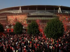Arsenal potvrdil, že toto leto opustí 15 hráčov vrátane dvoch klubových legiend Arsenal potvrdil, že toto leto odíde 15 hráčov z mužských, ženských a mládežníckych tímov, keď im vyprší kontrakt