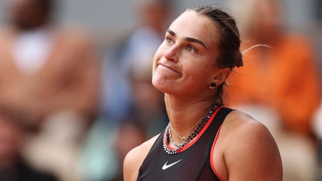 Aryna Sabalenka bola na French Open rozrušená po ohromujúcom kolapse proti Shnaiderovi
