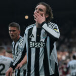 Aston Villa teraz hľadá 65 miliónov eur Newcastle Man: správna voľba pre Emeryho?