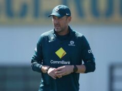 Austrálsky tréner Popovič predĺžil zmluvu pred otvorením majstrovstiev sveta vo futbale 2026 Austrálsky tréner Popovič predĺžil zmluvu pred otvorením majstrovstiev sveta vo futbale 2026