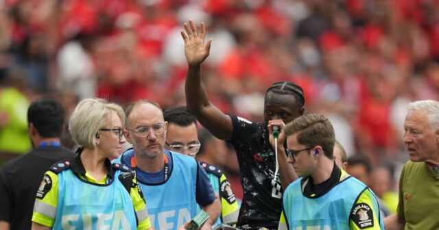 BBC bola nútená upraviť najdôležitejšie momenty majstrovstiev sveta po „nechutnom“ BBC bola nútená upraviť najdôležitejšie momenty majstrovstiev sveta po „nechutnom“ momente vrátane | Futbal | Šport