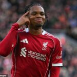 Bayern Mníchov údajne zvažuje prijatie krídelníka Liverpoolu Ria Ngumohu (17).