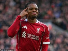 Bayern Mníchov „skúmavý krok“ pre hviezdu Liverpoolu Rio Ngumohu (17) po prelomovej sezóne Bayern Mníchov údajne zvažuje prijatie krídelníka Liverpoolu Ria Ngumohu (17).