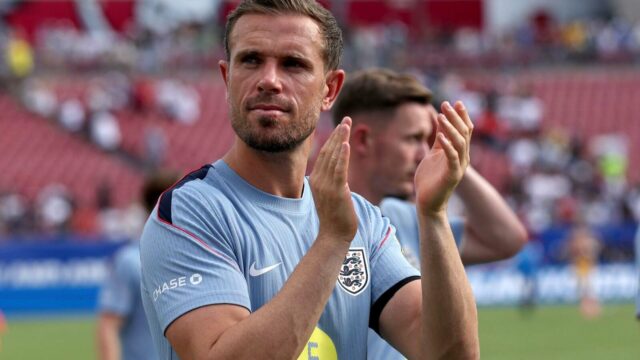 Bellingham a Rogers tvrdia, že Henderson je najlepší človek, akého Bellingham a Rogers tvrdia, že Henderson je najlepší človek, akého kedy vo futbale stretli