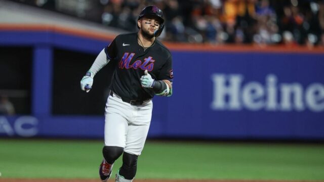 Bo Bichette má šesť RBI, grandslam pomáha Mets poraziť súpera 12. júna 2026; New York City, New York, USA; Bo Bichette z New York Mets (19) zahral sólo homerun v prvej zmene proti Atlanta Braves na Citi Field. Povinný kredit: Wendell Cruz-Imagn Images