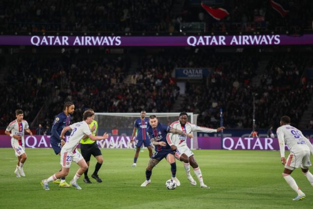 Bologna sa presťahovala do tímu Orel Mangala z Lyonu

