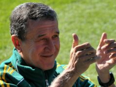 Brazílskeho trénera víťaza majstrovstiev sveta 1994 Carlosa Alberta Parreiru hospitalizovali Brazílskeho trénera víťaza majstrovstiev sveta 1994 Carlosa Alberta Parreiru hospitalizovali