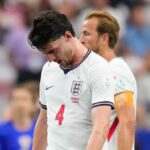 Declan Rice (4) z Anglicka reaguje na gól, ktorý strelil Petar Musa z Chorvátska počas zápasu skupiny L prvej fázy majstrovstiev sveta 2026 medzi Anglickom a Chorvátskom na štadióne Dallas v Arlingtone, Texas, Spojené štáty americké 17. júna 2026.
