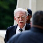 Bývalý Trumpov poradca Bolton sa priznal k prípadu utajovaných dokumentov | Správy Donalda Trumpa