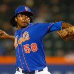 Jenrry Mejia nadhazuje za New York Mets na Citi Field.